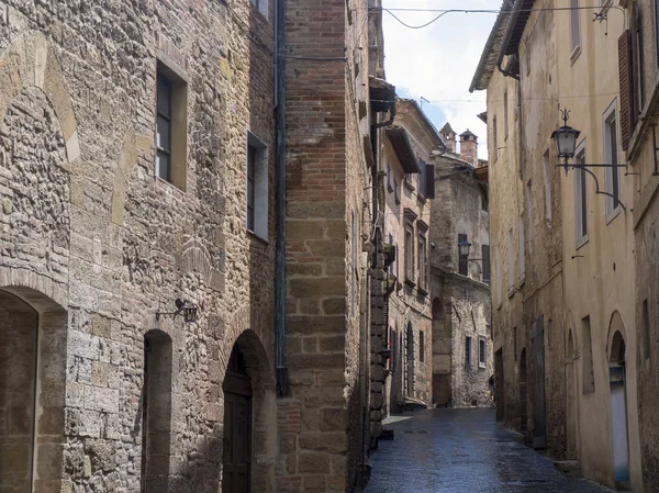 Montepulciano, Siena, Itália: edifícios históricos — Fotografia de Stock