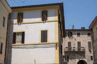 Spello, Perugia, ortaçağ şehir