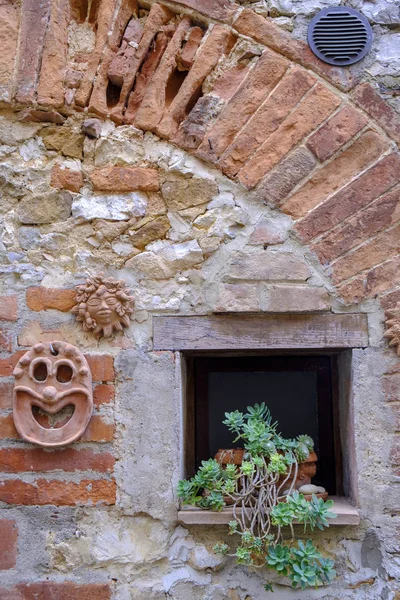 Trequanda, Siena, pueblo antiguo — Foto de Stock