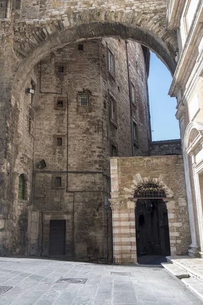 Edificios Históricos Perugia Umbría Italia Por Mañana Calle Típica —  Fotos de Stock
