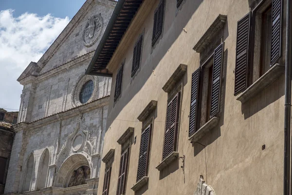 Montepulciano, Siena, Italia: bangunan bersejarah — Stok Foto