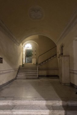 Asciano, Siena, eski şehrin gece