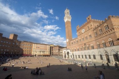 Siena, Italy: Piazza del Campo