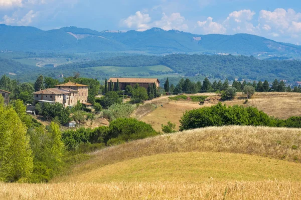 V regionu Chianti (Toskánsko staré typické farmy) — Stock fotografie