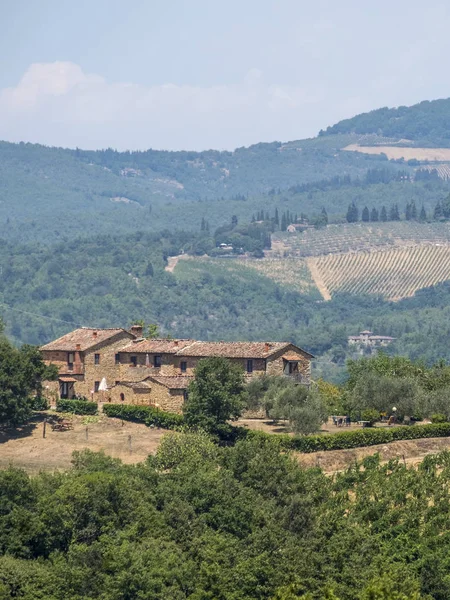 V regionu Chianti (Toskánsko staré typické farmy) — Stock fotografie