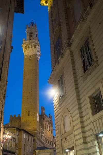 Siena, Italy, by night — Stock Photo, Image