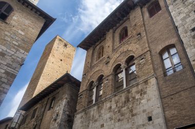 San Gimignano, Siena, sabah