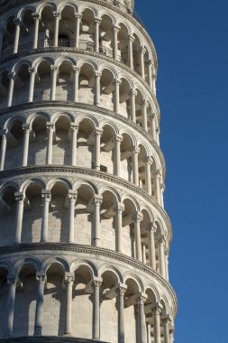 Pisa, Piazza dei Miracoli, ünlü katedral meydanı.