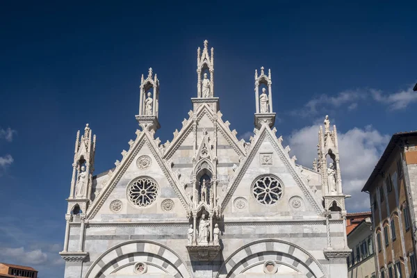 Pisa, historische Kirche — Stockfoto