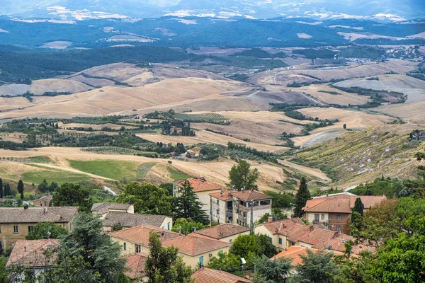 Volterra, Toscane, paysage en été — Photo