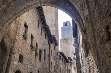 San Gimignano, Siena, sabah