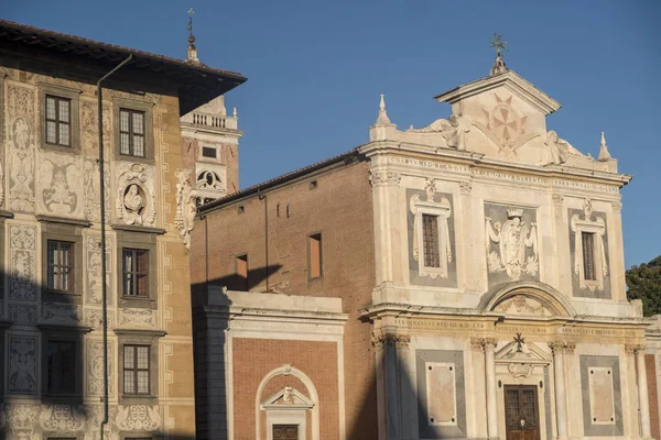 Pisa, historische gebouwen — Stockfoto