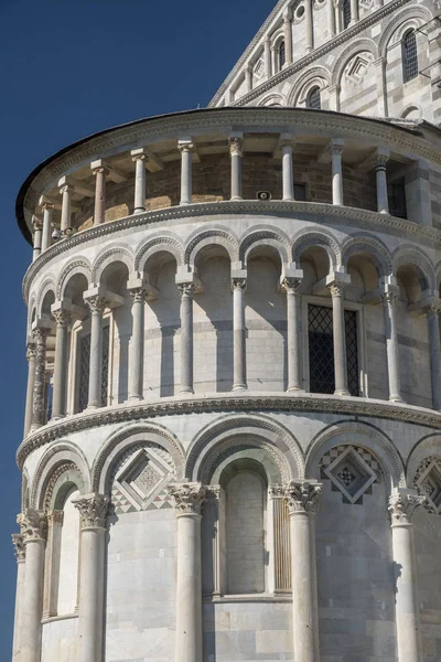 Pisa, Piazza dei Miracoli, famous cathedral square — Stock Photo, Image