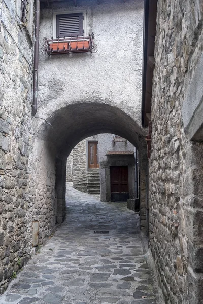 Mulazzo, old village in Lunigiana — Stok fotoğraf