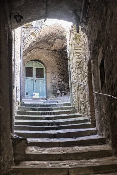 Pontremoli, historiska staden i Lunigiana — Stockfoto