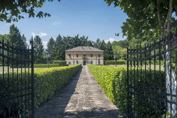 Historic villa in Lunigiana — 스톡 사진
