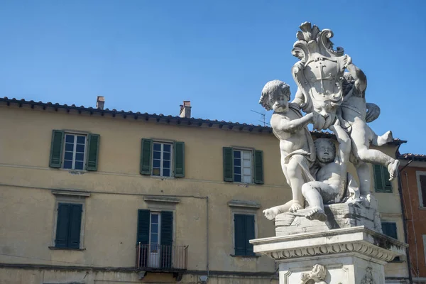 Pisa, Piazza dei Miracoli, faimoasa piață a catedralei — Fotografie, imagine de stoc