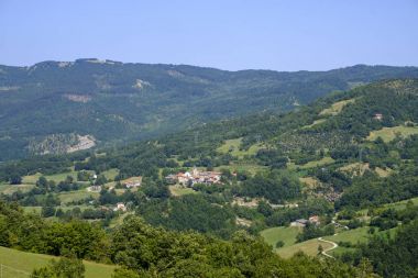 Passo della CISA, Toskana ve Emilia-Romagna arasında dağ manzarası