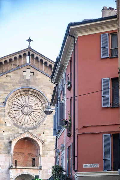 Historická katedrála v Piacenza, Itálie — Stock fotografie