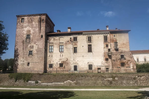 Melegnano, Milán, Itálie: hrad — Stock fotografie