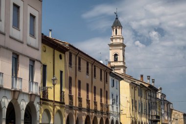 Cortemaggiore, ana cadde