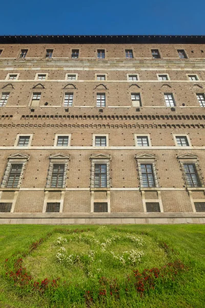 Piacenza: historické budově známé jako Palazzo Farnese — Stock fotografie