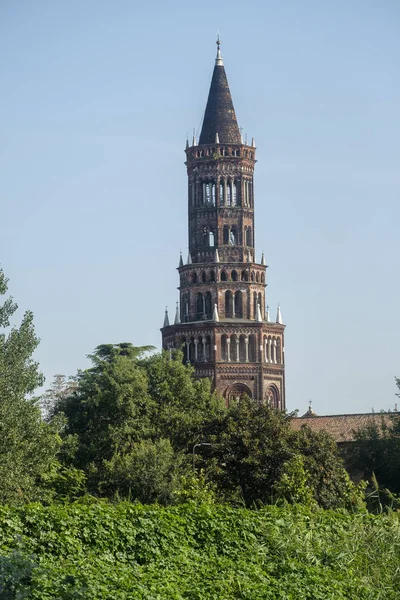 Chiaravalle Milanese, belfry of the church — Stock Photo, Image