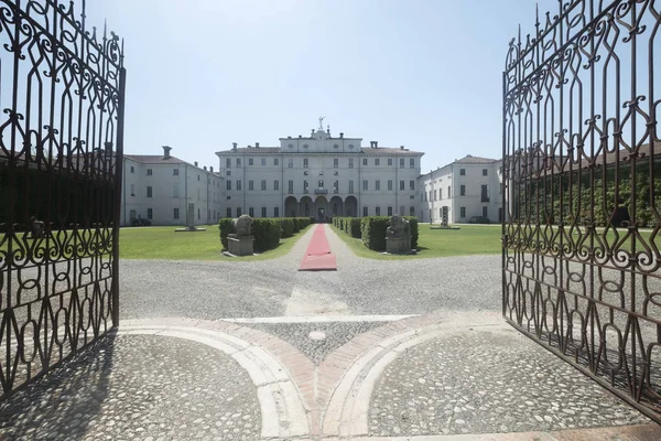 Villa Litta, tarihi bina Orio Litta (Lodi, İtalya)