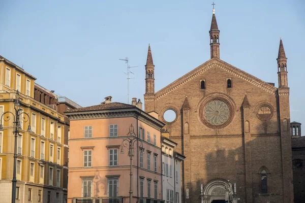 Piacenza: Piazza Cavalli, praça principal da cidade — Fotografia de Stock