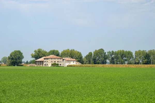 Wiejski krajobraz w pobliżu Fidenza, Włochy — Zdjęcie stockowe