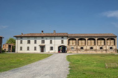 Eski çiftlik Cortemaggiore, İtalya