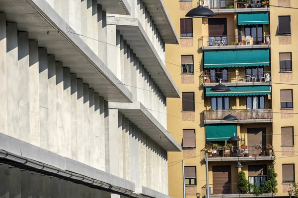 Feltrinelli building in Milan, Italy — Stock Photo, Image