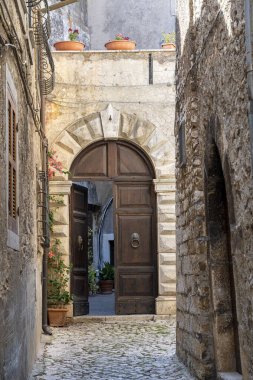 Sermoneta, Latin eyaletinin tarihi kenti.