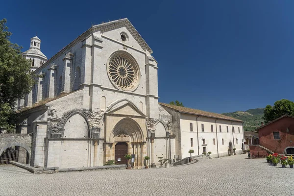 잔존물로 이루어진 수도원, 이탈리아 — 스톡 사진