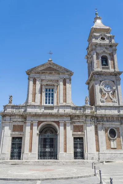 Airola, provincie Benevento: historische kerk — Stockfoto