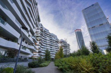 Şehir yaşamındaki Hadid binaları, Milan