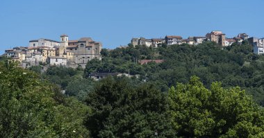 Güney İtalya, Irpinia 'da yaz manzarası. Altavilla Irpina