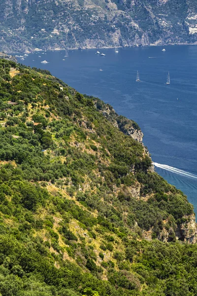 Costiera Amalfitana, Italien, kusten på sommaren — Stockfoto