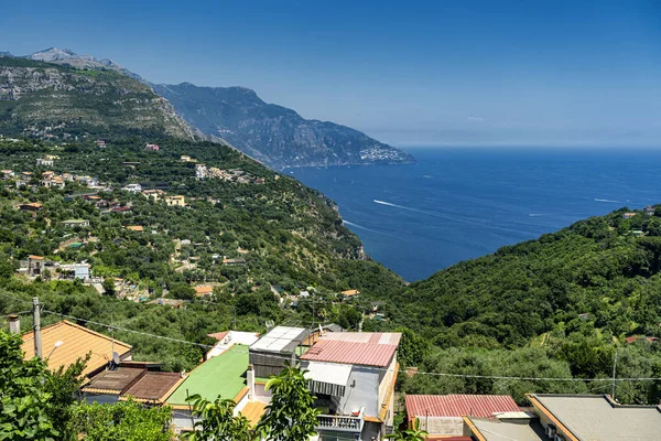 Costiera amalfitana, italien, die Küste im Sommer — Stockfoto