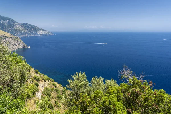 Costiera amalfitana, italien, die Küste im Sommer — Stockfoto