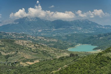 Rutino yakınlarındaki Cilento 'daki dağ manzarası