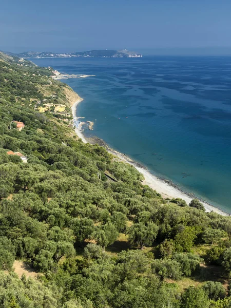 Baia Tirrena partjai, Salerno, Olaszország — Stock Fotó