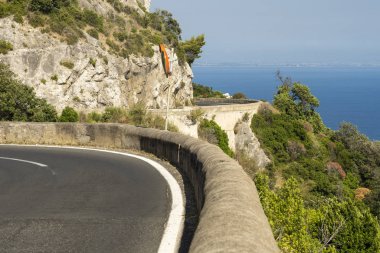 Costiera Amalfitana, İtalya, yazın kıyı