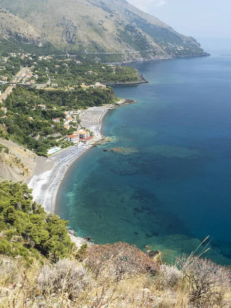 Marateas kust, södra Italien, på sommaren — Stockfoto