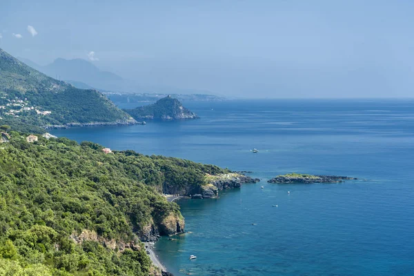 La costa de Maratea, al sur de Italia, en verano — Foto de Stock