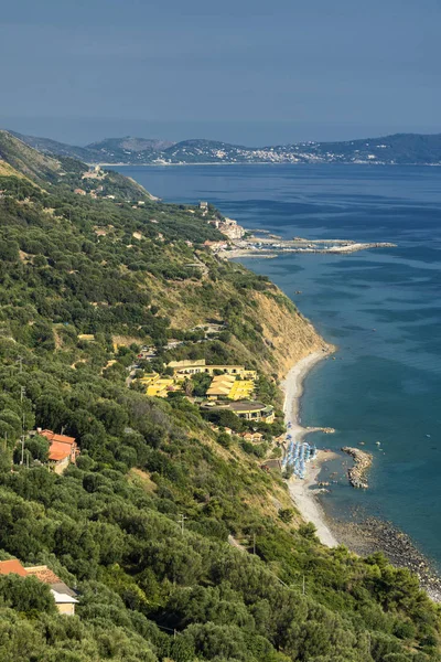 Kust bij Baia Tirrena, Salerno, Italië — Stockfoto