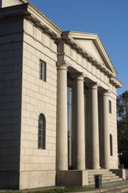 Piazza Sempione, Milan 'daki tarihi bina