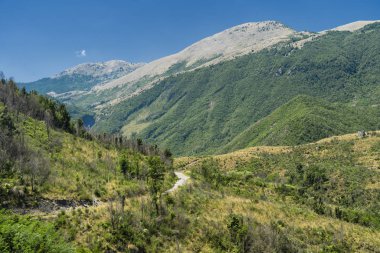 Mormanno yakınlarındaki manzara, Calabria