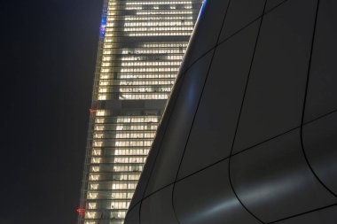 Akşam Milano 'da şehir hayatı