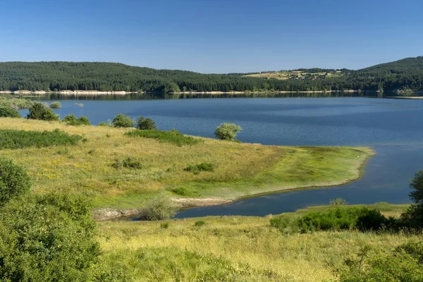 Letní krajina podél silnice do Camigliatella, Sila. Cecita l — Stock fotografie